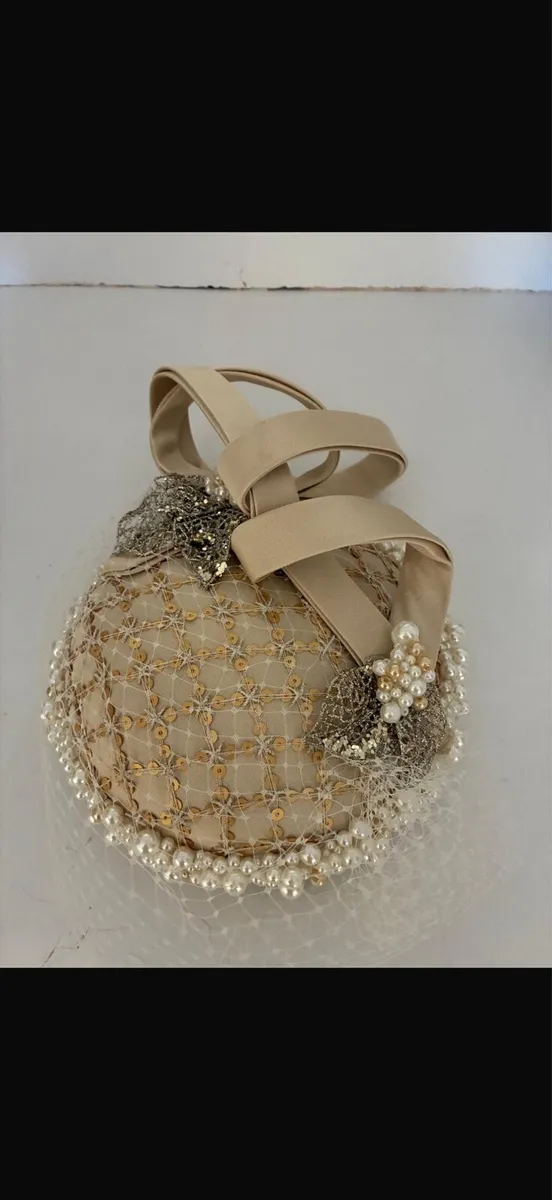Gold Fascinator - Image 1