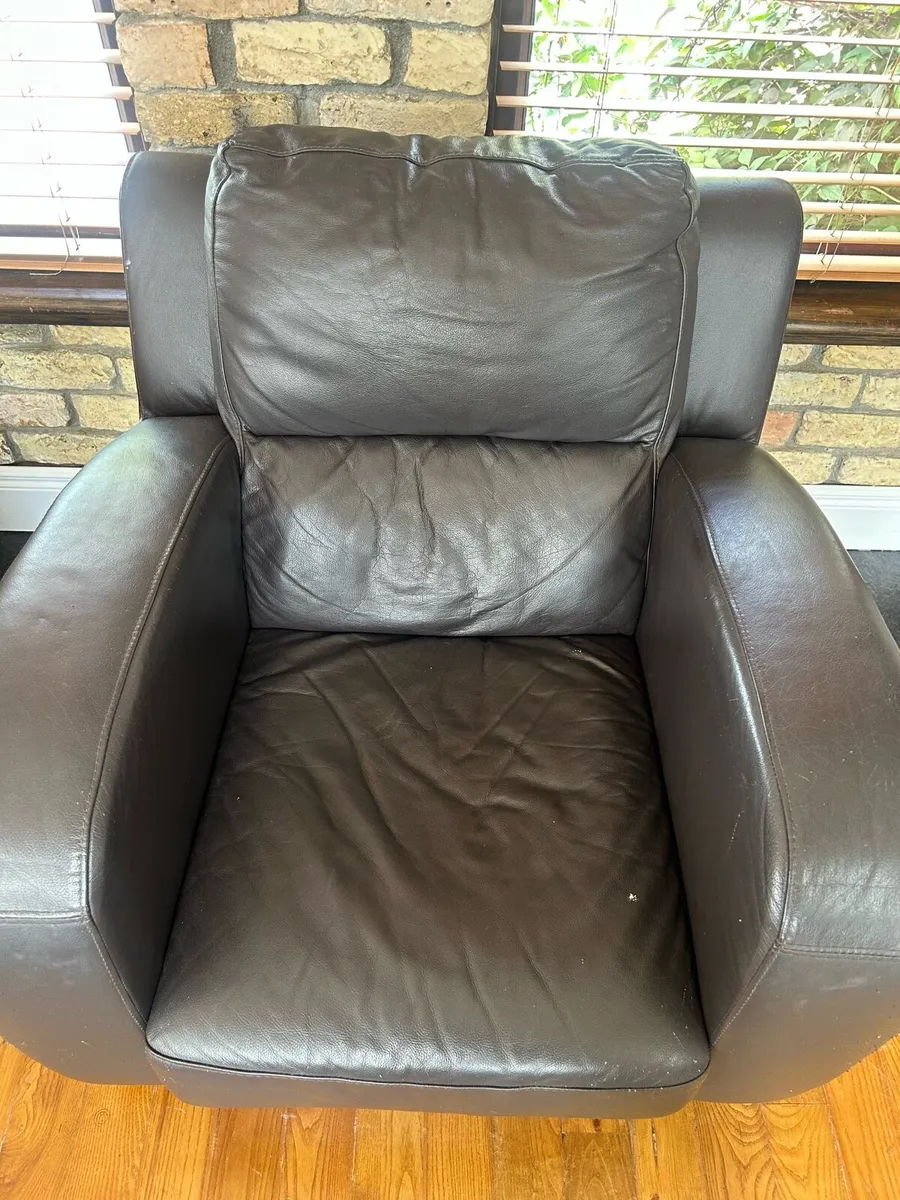 Armchair - Image 3