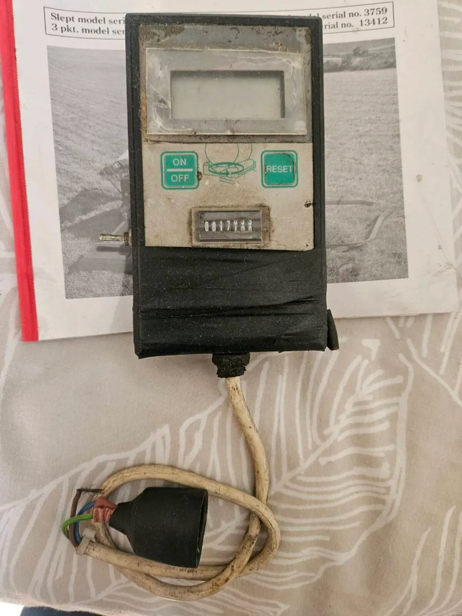 Kvernland un7512 bale clock - Image 3