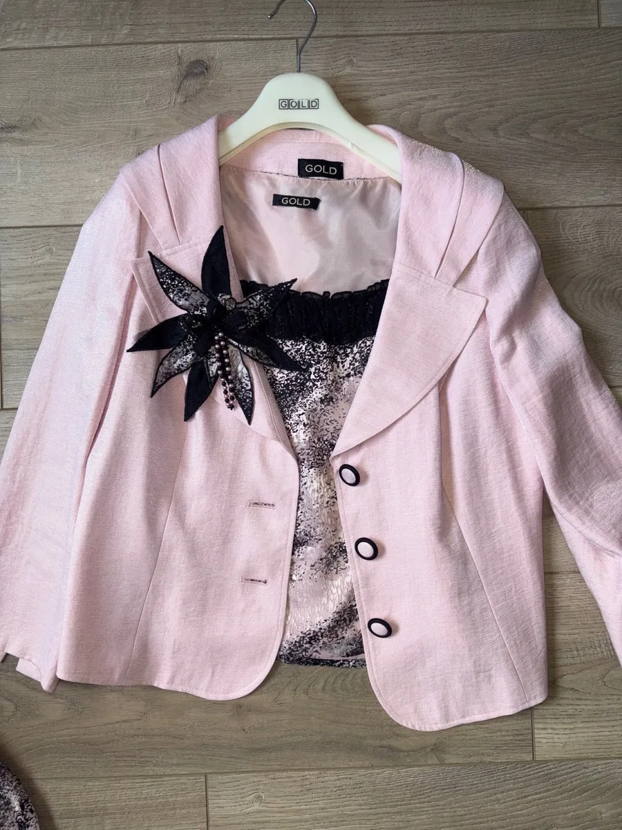 Mother of the bride/ groom outfit - Image 2