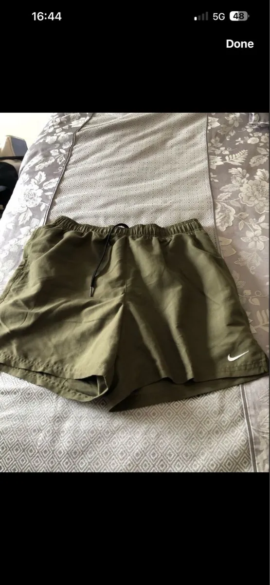 Mens Nike shorts size M €10 - Image 1