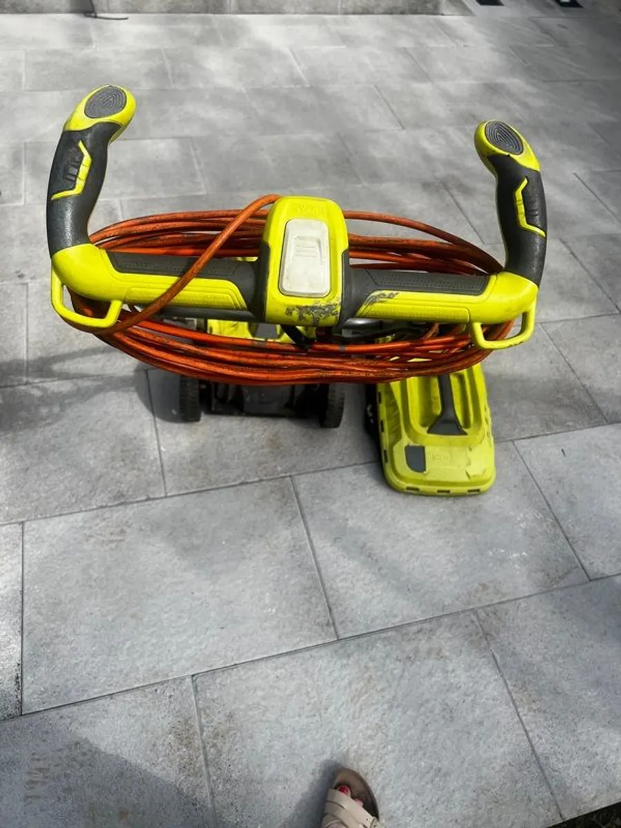 Ryobi 1600W Lawn Mower - Image 3