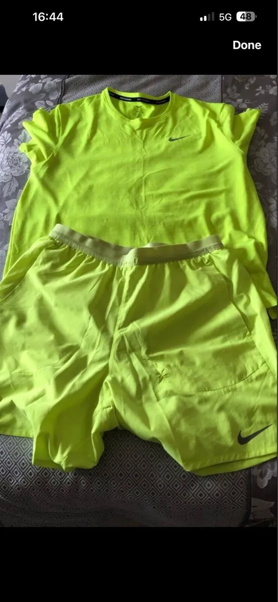 Mens Nike set size M €20 - Image 3