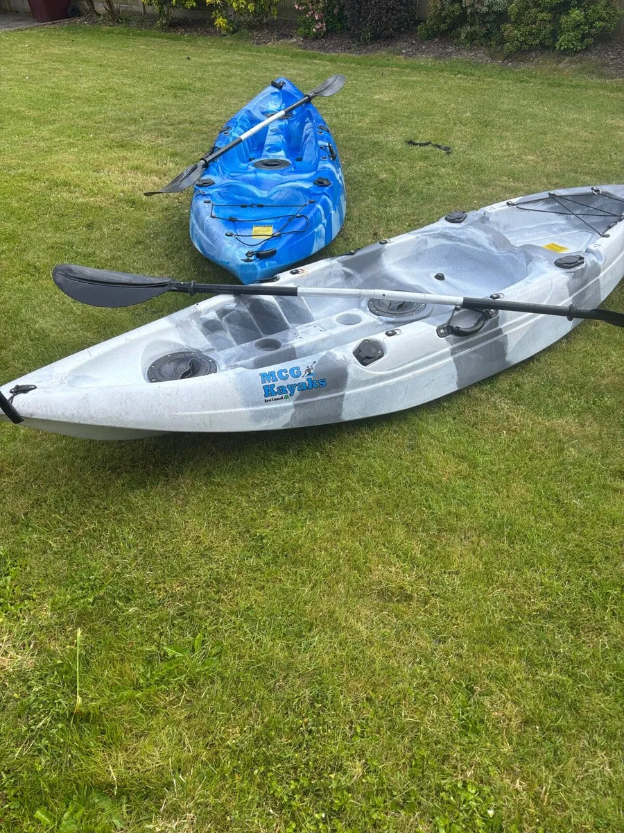 2 x 9ft sit-on Kayaks €250 each. - Image 1