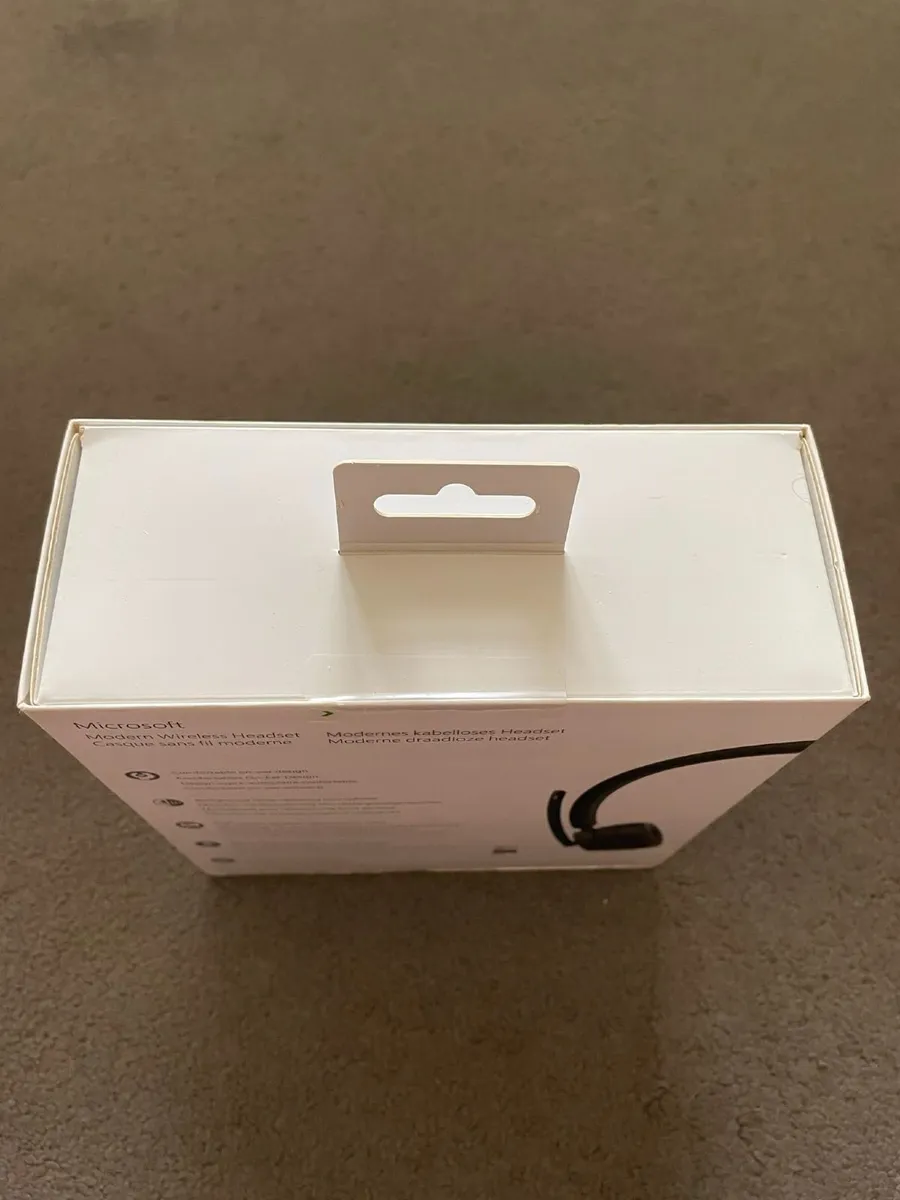 Microsoft Wireless Headset (Brand New Sealed) - Image 2