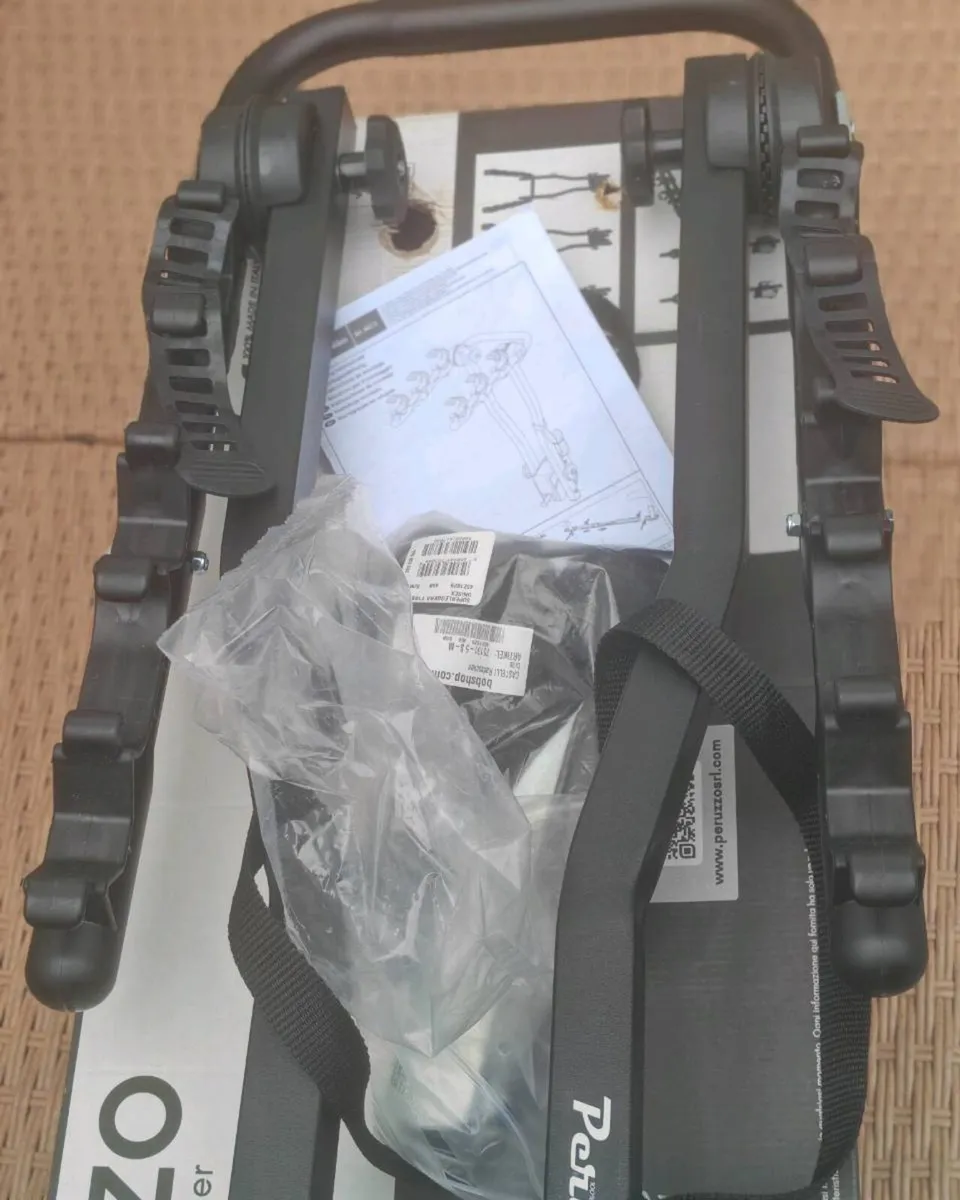 3 BIKE Peruzzo Adezzo tilting towball bike rack - Image 2