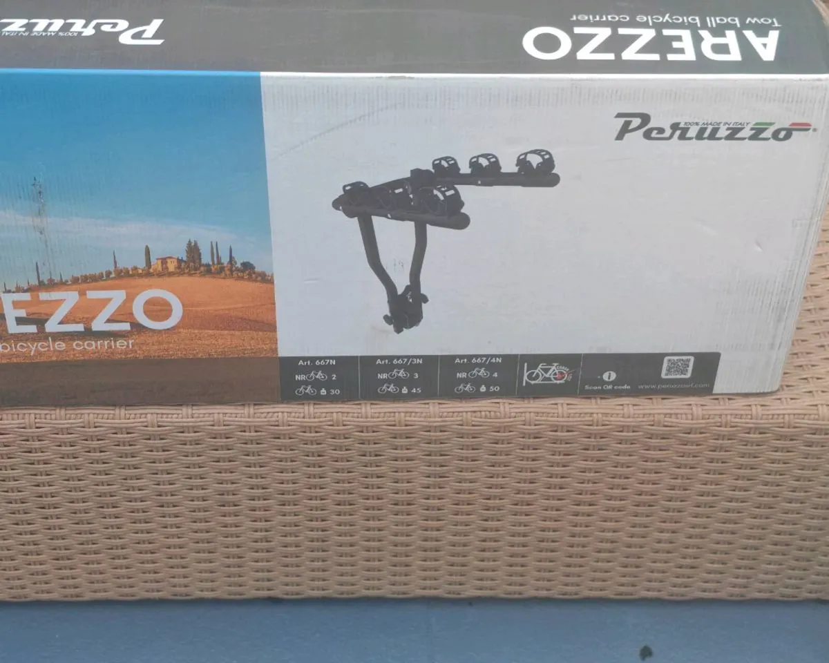 3 BIKE Peruzzo Adezzo tilting towball bike rack - Image 3