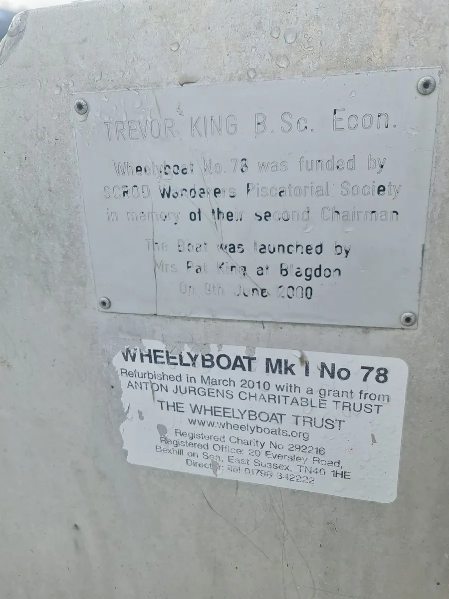 WANT GONE ALUMINIUM BOAT TRAILER HAS RAMP - Image 2