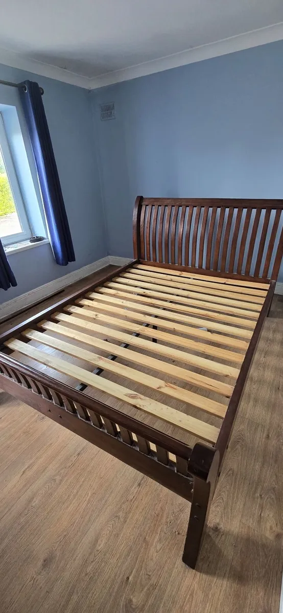 King-size Solid Wood Sleigh Bed - Image 2
