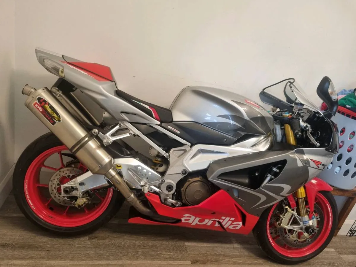 Aprilia rsv1000r - Image 4