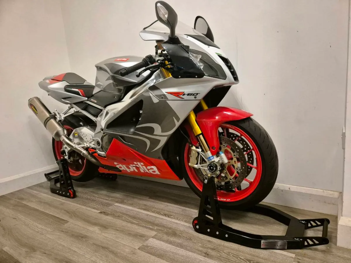 Aprilia rsv1000r - Image 1