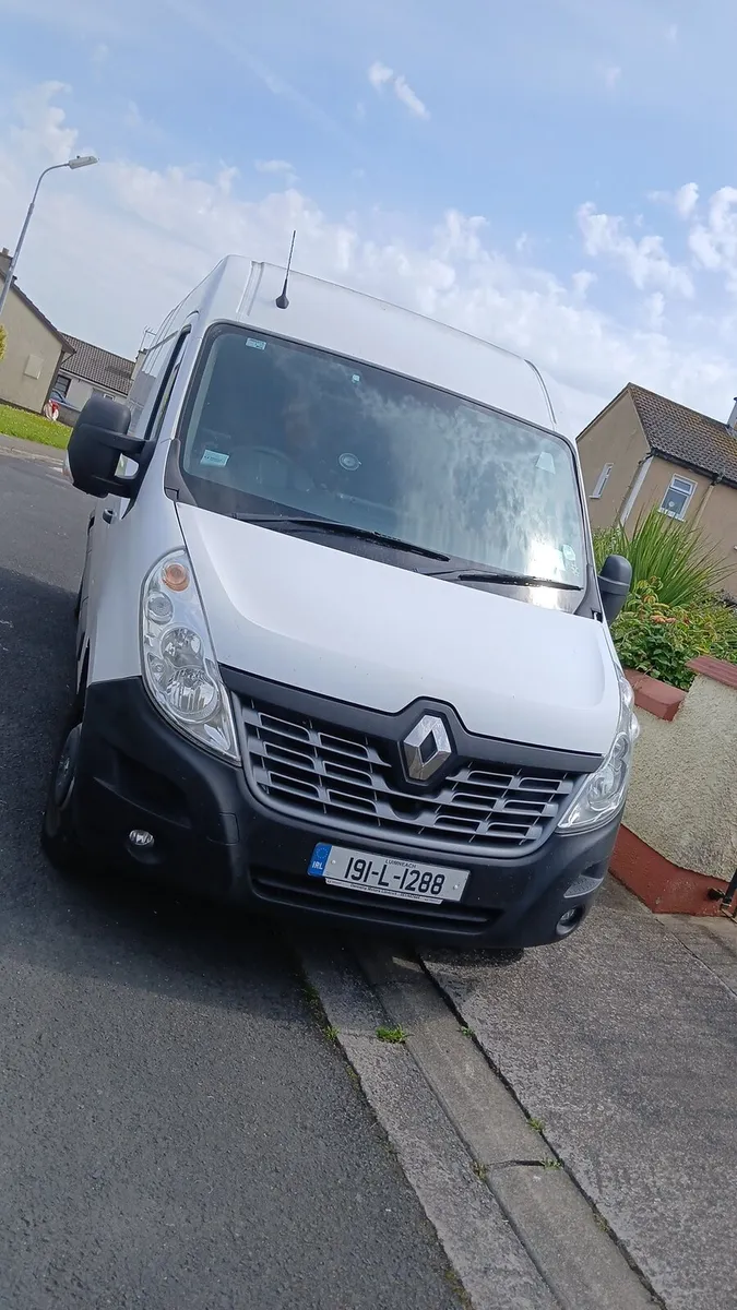 Renault Master - Image 1