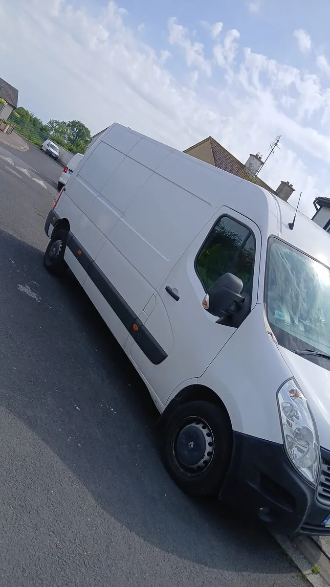 Renault Master - Image 2