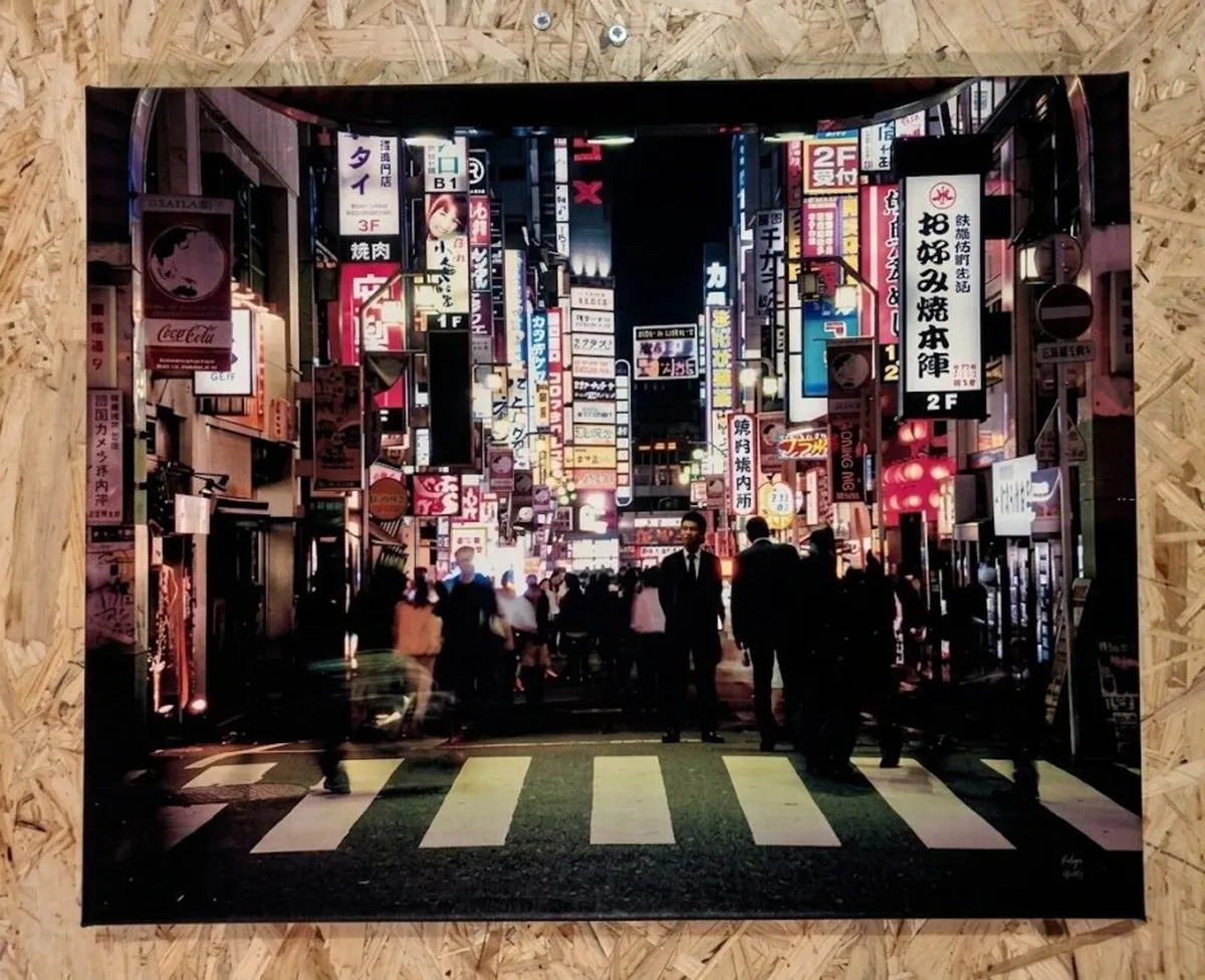 Canvas Mounted: Japanese Street Life - Shinjuku - Image 1