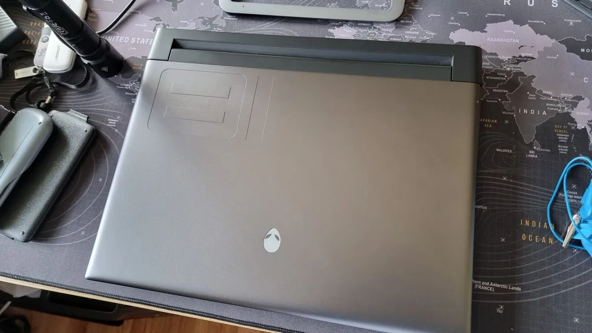 Alienware M18 R1 - Mega Gaming Laptop PC - Image 1
