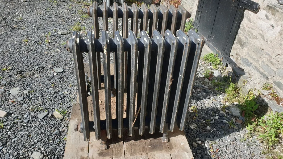 cast iron radiators - Image 1
