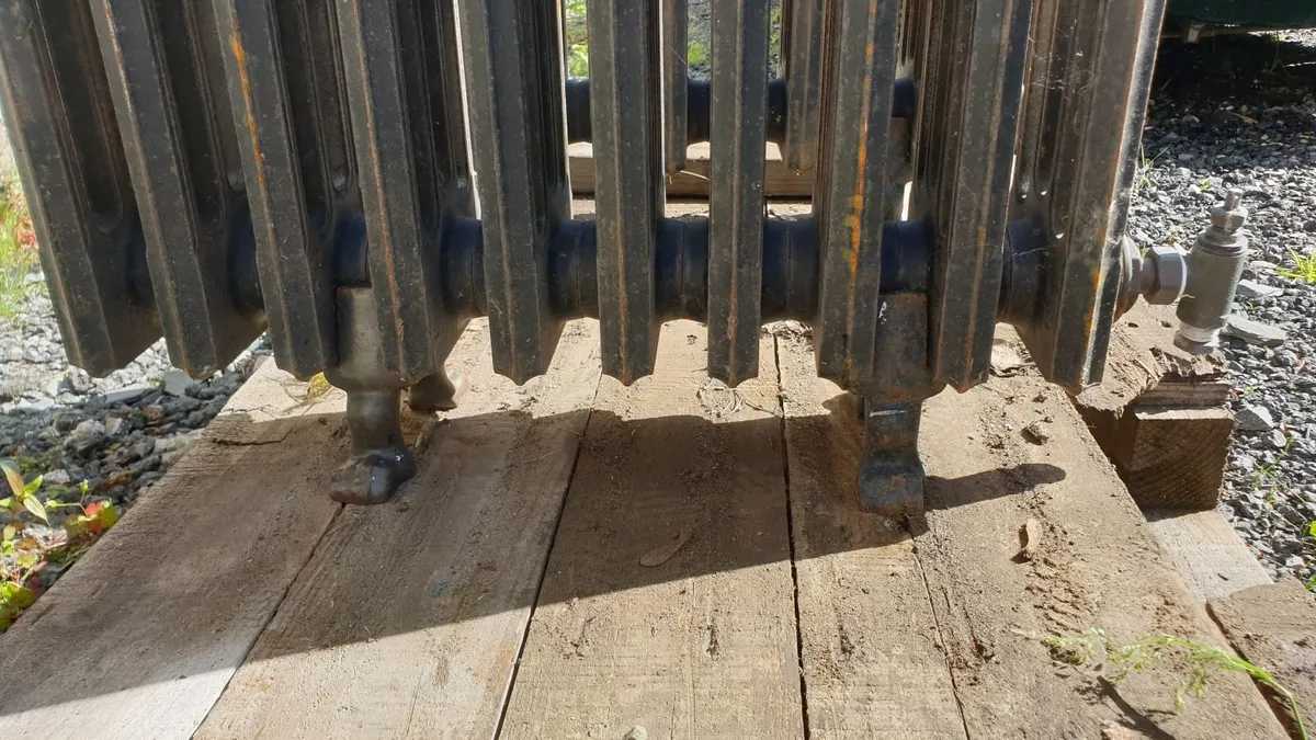 cast iron radiators - Image 3