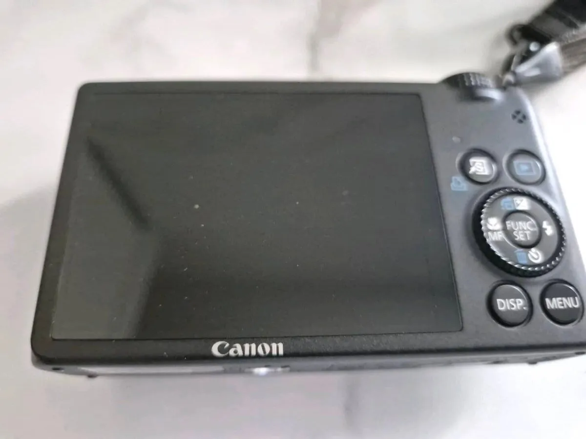 Canon S95 digital camera - Image 3