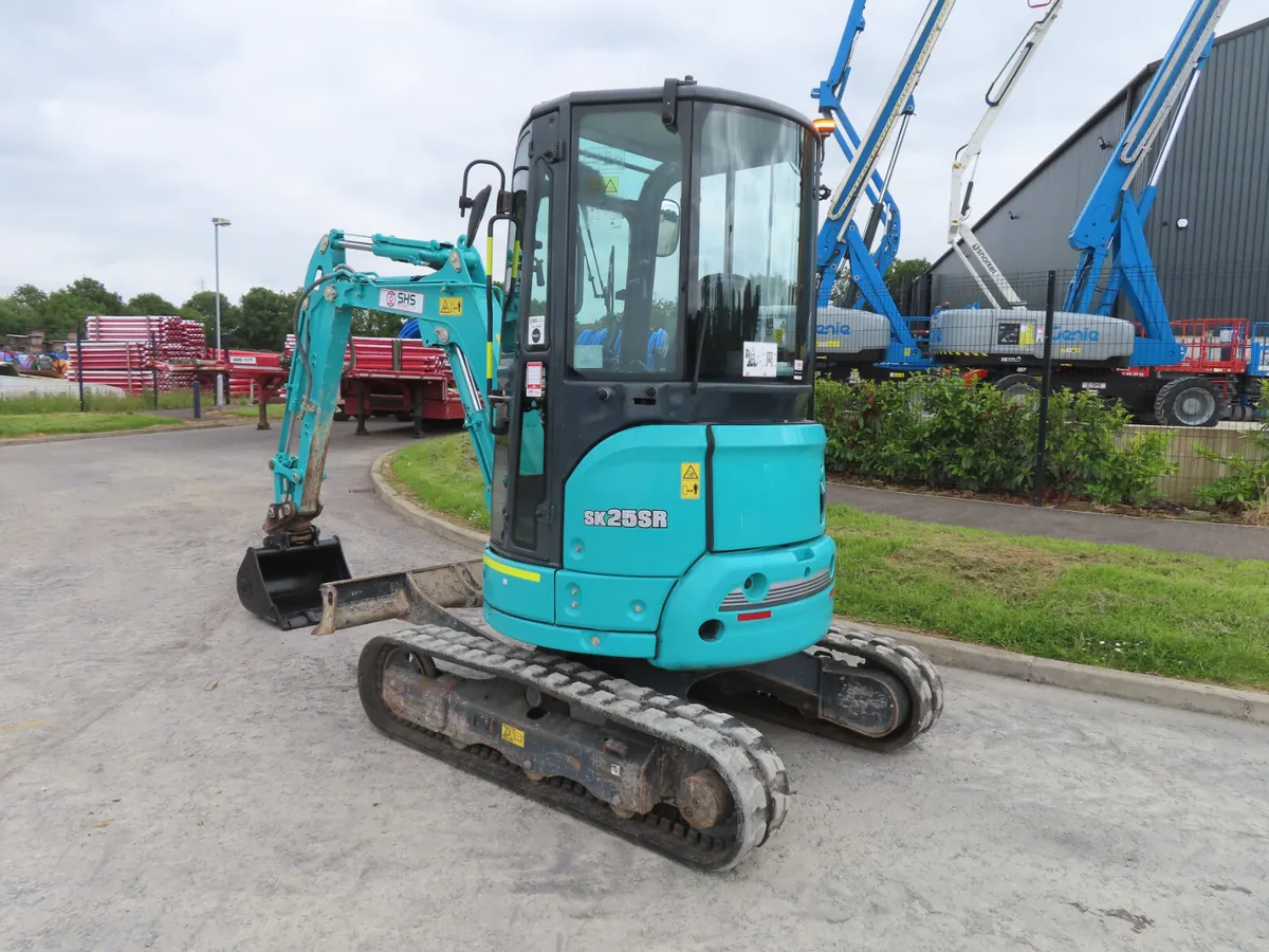 Kobelco SK25 SR - Mini 2.6 Ton Excavator -  2022 - Image 3
