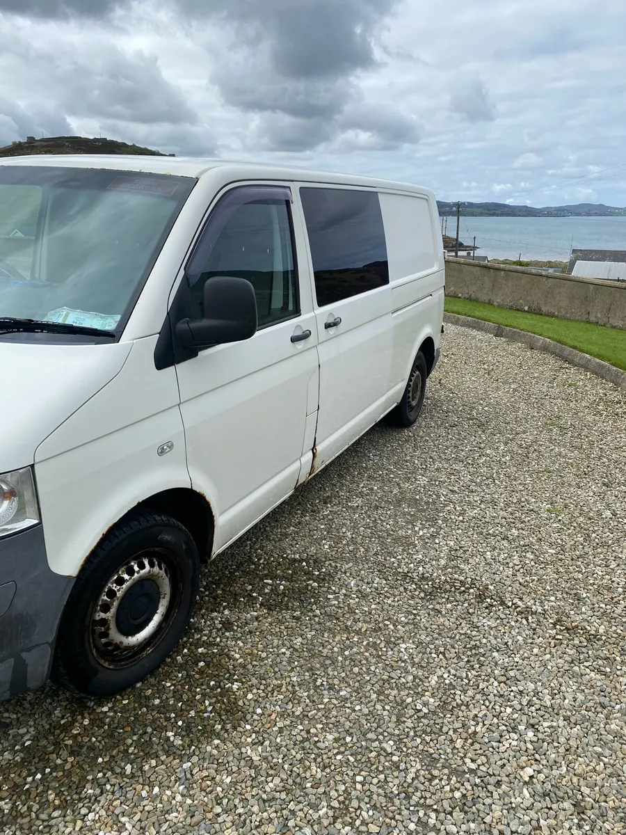 VW Transporter 1.9 - Image 3