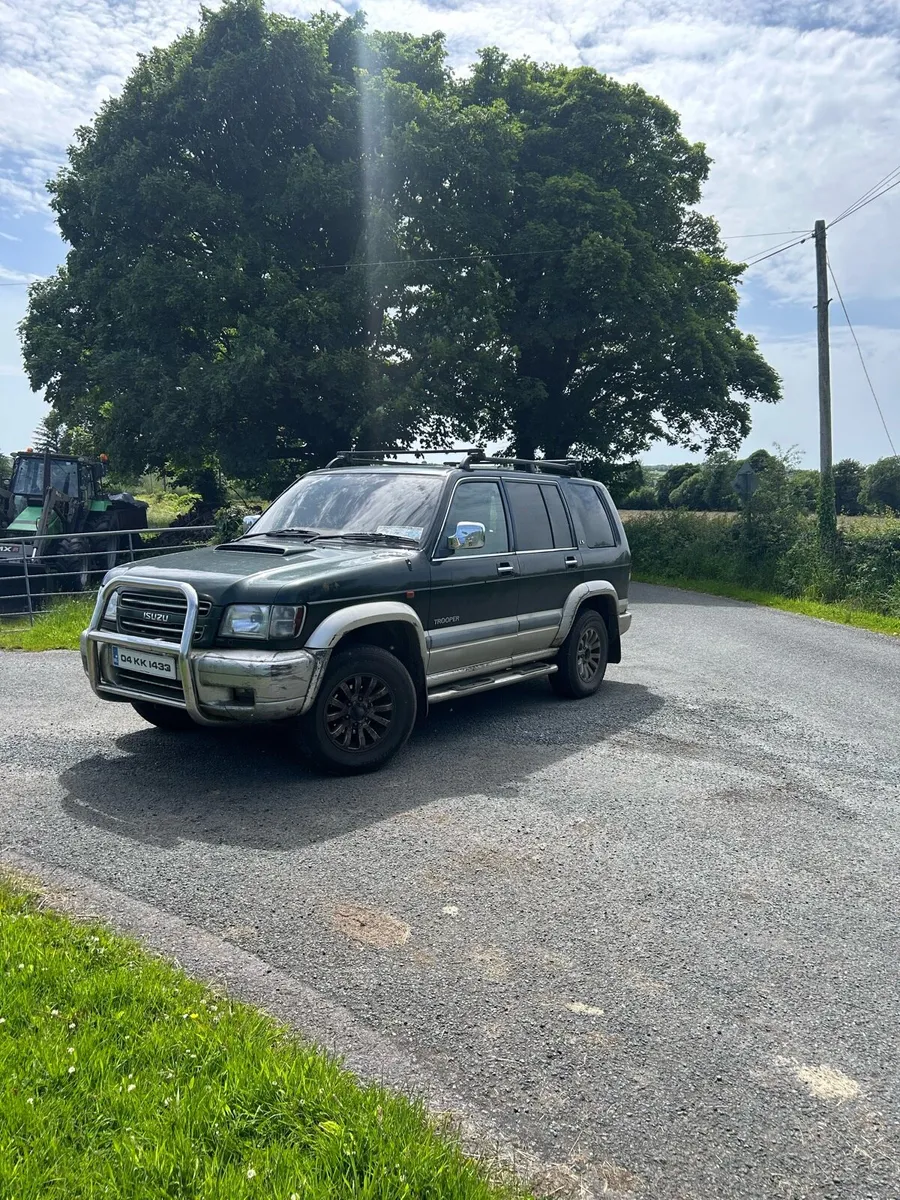 3.1 Isuzu Trooper - Image 2
