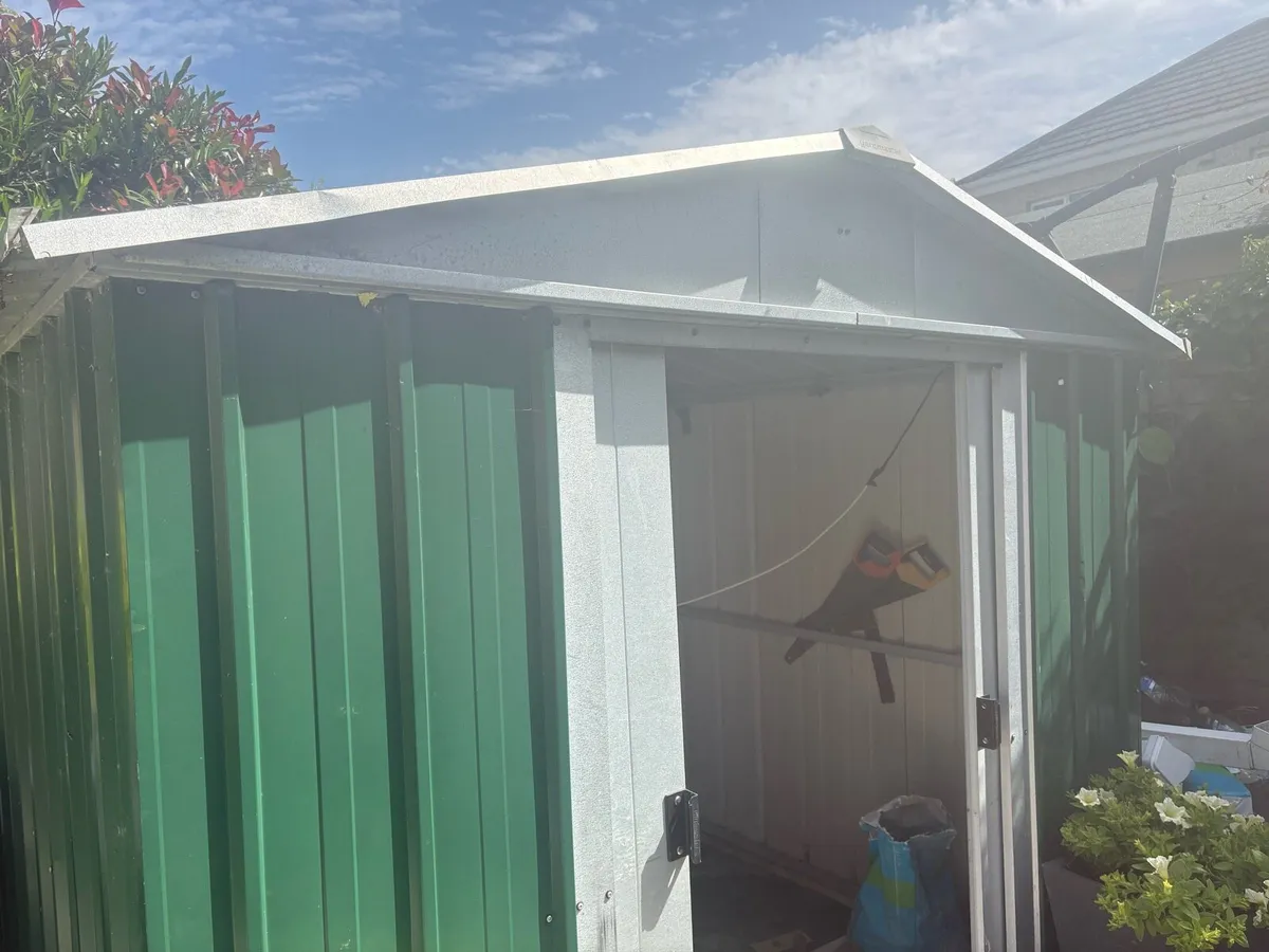 Metal shed - Image 2