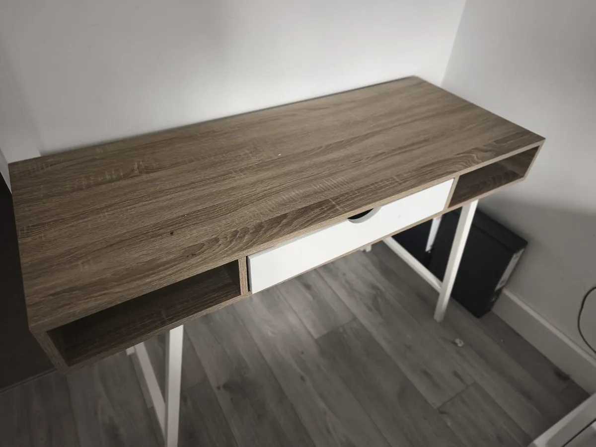 Office desk - Image 3