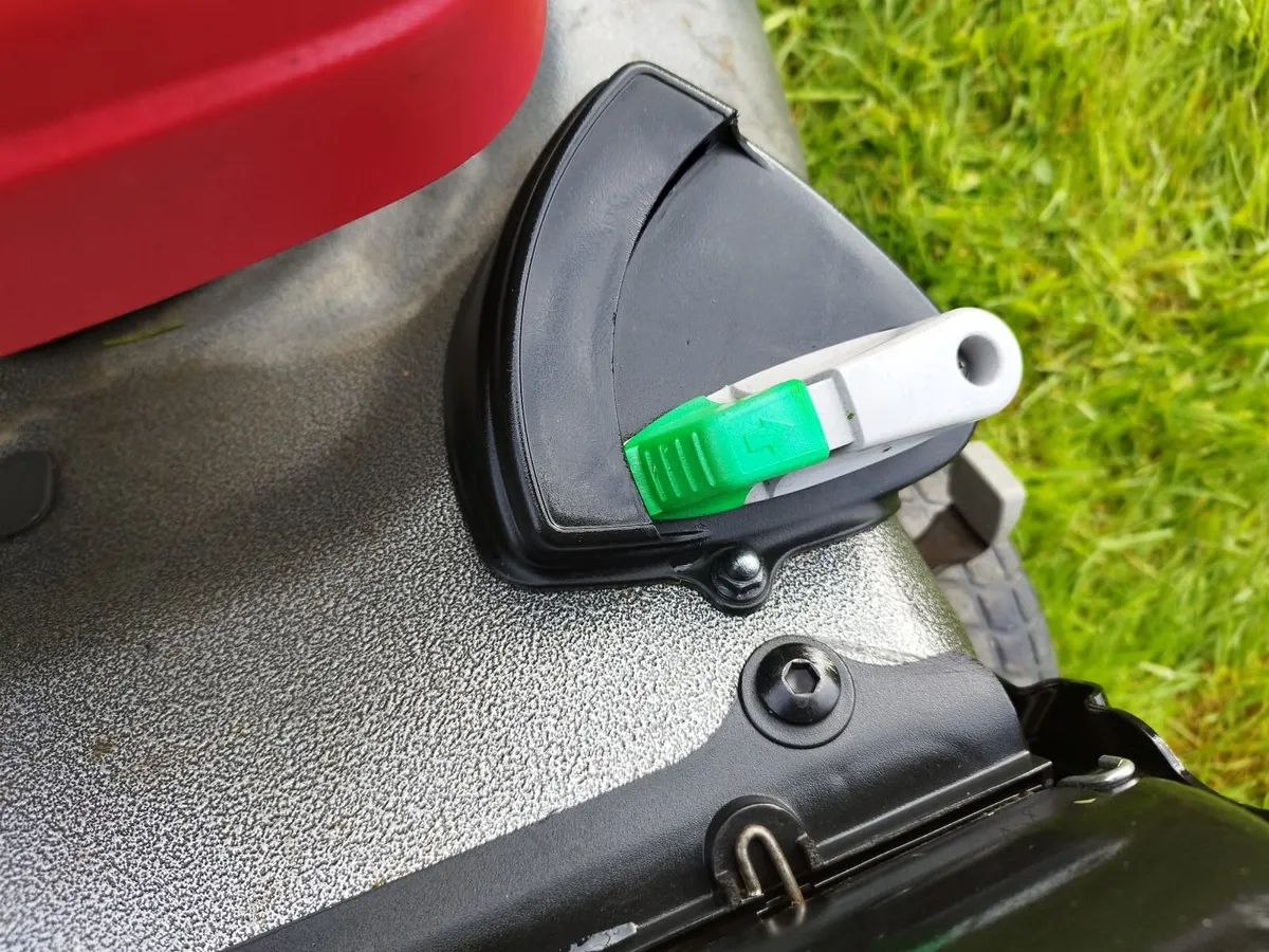 Honda HRG536 Lawnmower for sale - Image 3