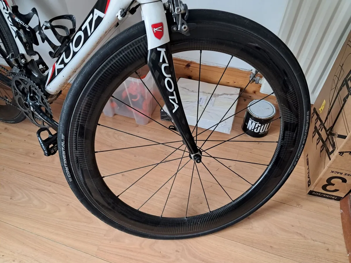 52 inch Carbon wheels and FFull carboame Road Bike - Image 2