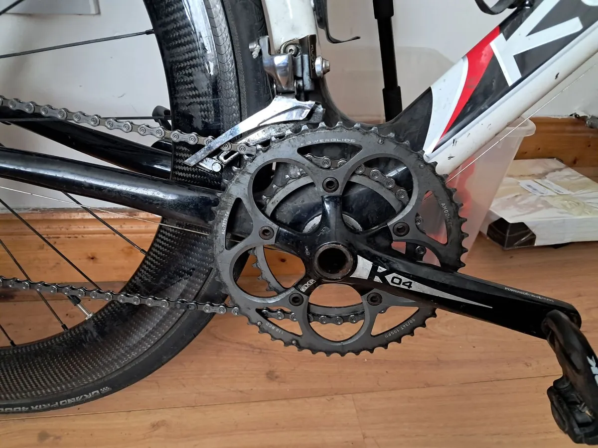 52 inch Carbon wheels and FFull carboame Road Bike - Image 3