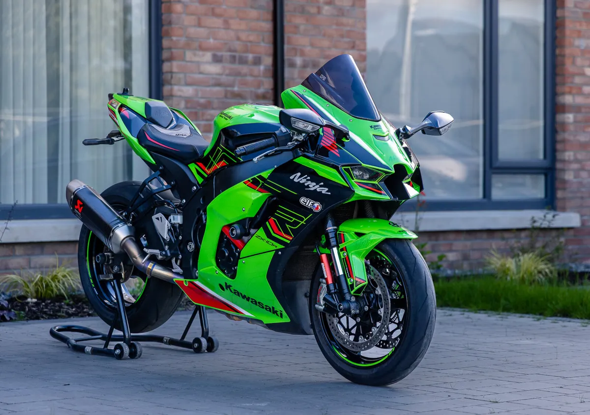 Kawasaki ZX10R 2023 - Image 2