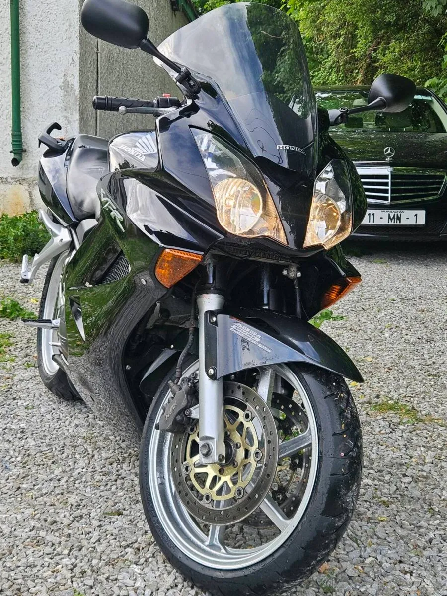 Honda vfr800 vtec - Image 2