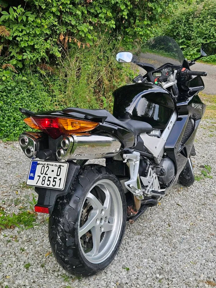 Honda vfr800 vtec - Image 4