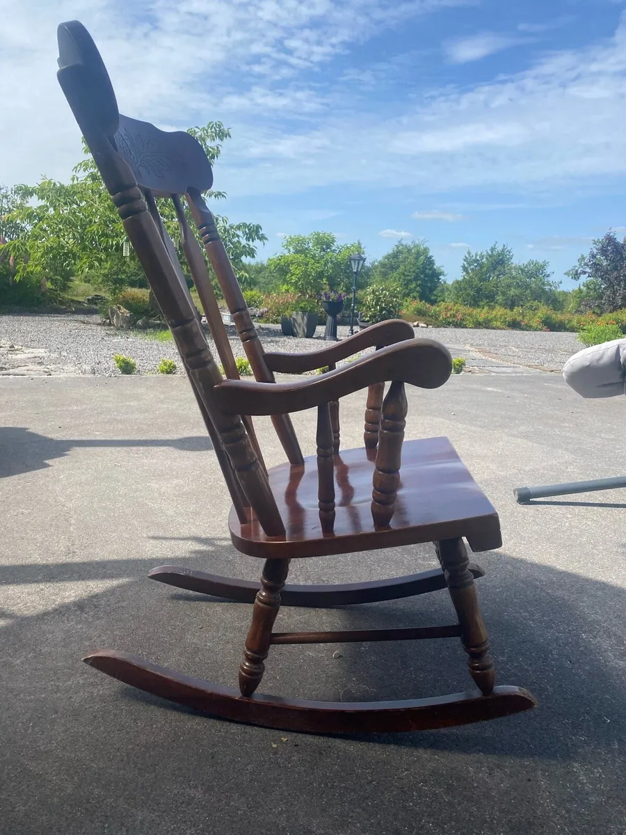 Rocking chair - Image 2