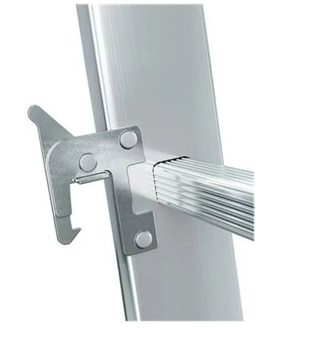 PRO 3-Section Aluminum Ladder 3x10 - Image 4
