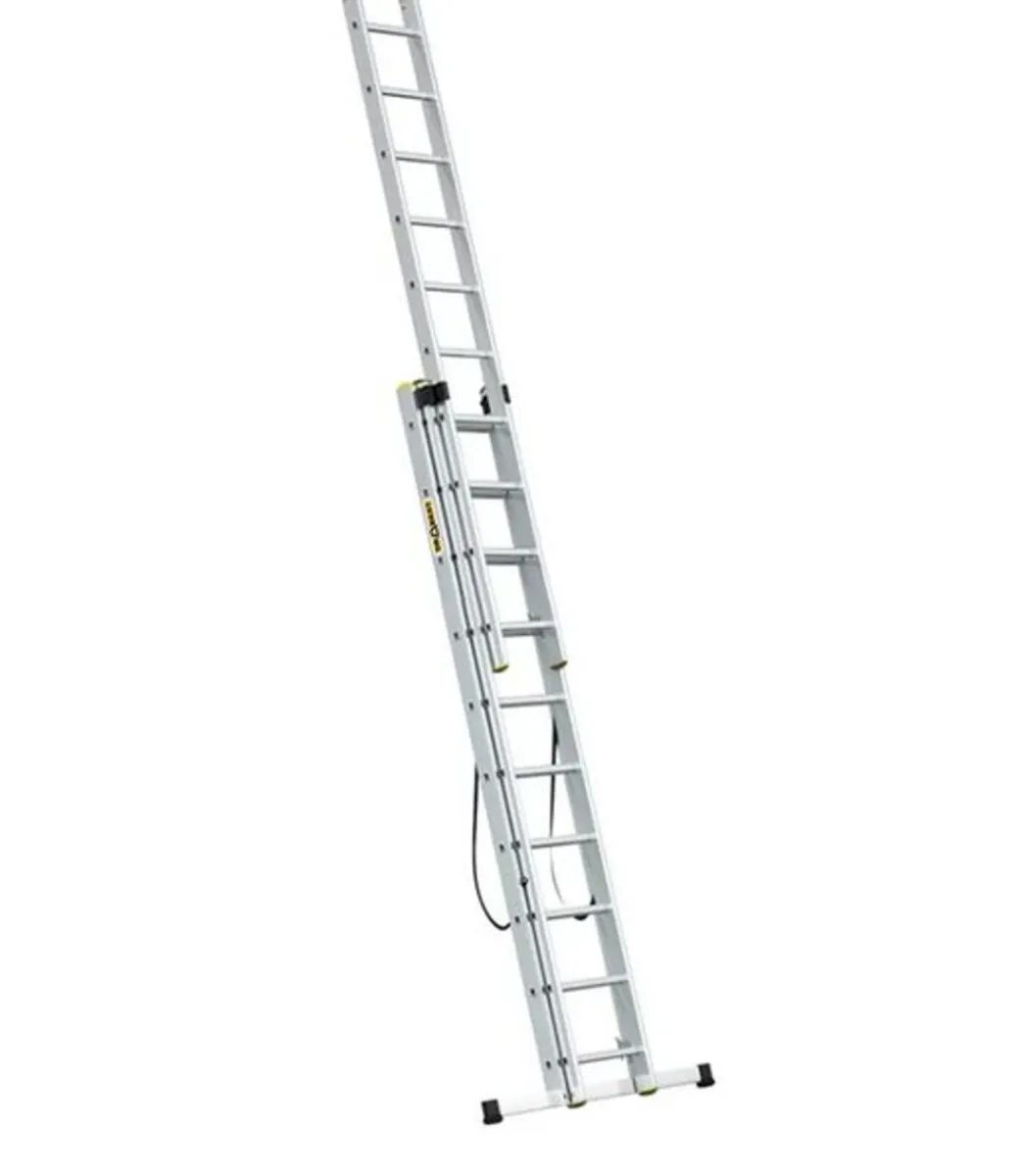 PRO 3-Section Aluminum Ladder 3x10 - Image 3