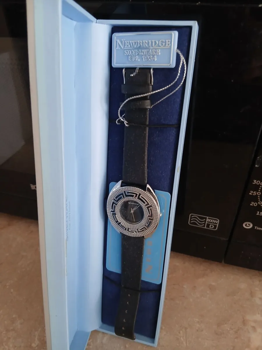 Ladies watches - Image 2