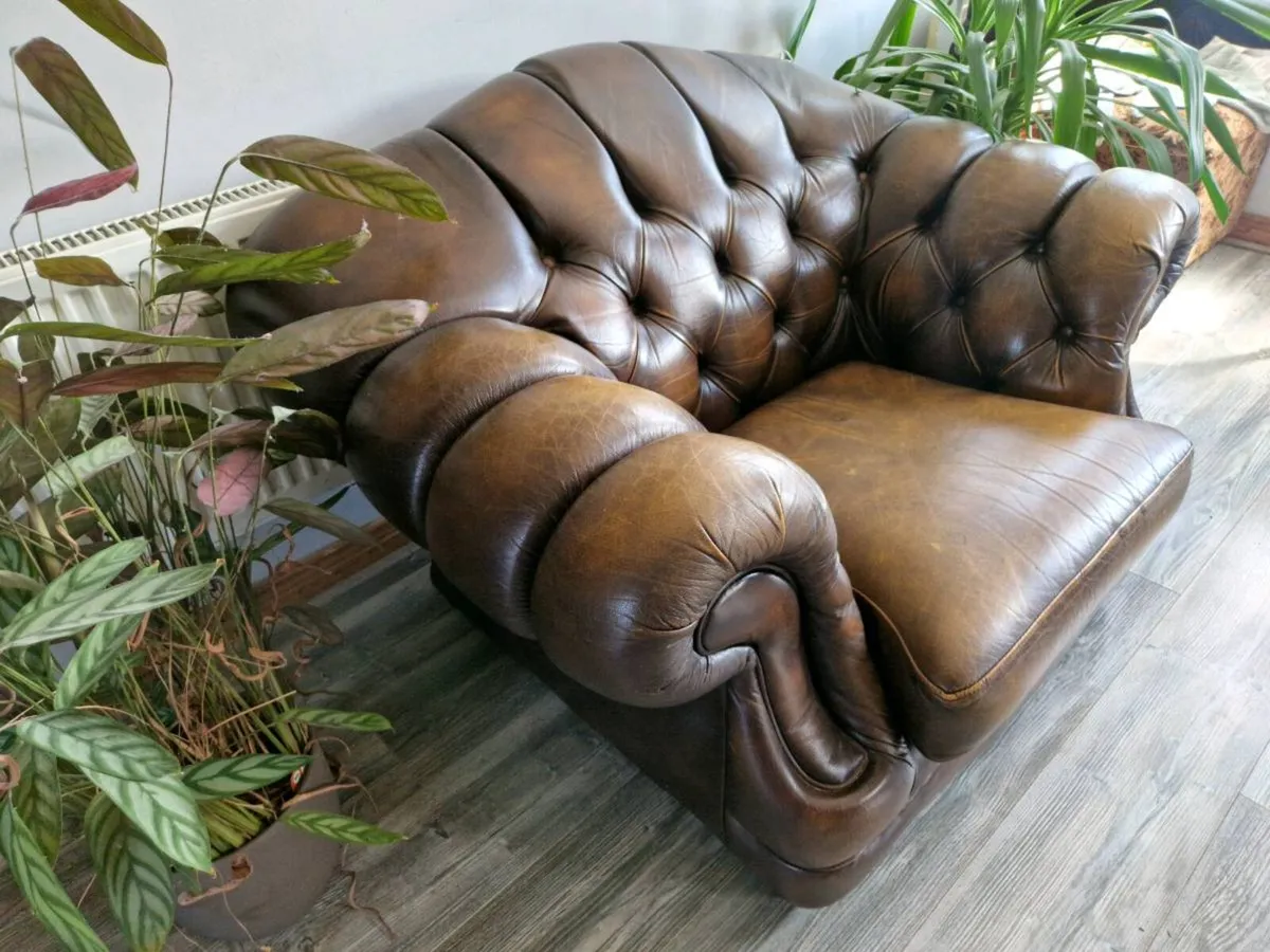 Chesterfield - Image 2