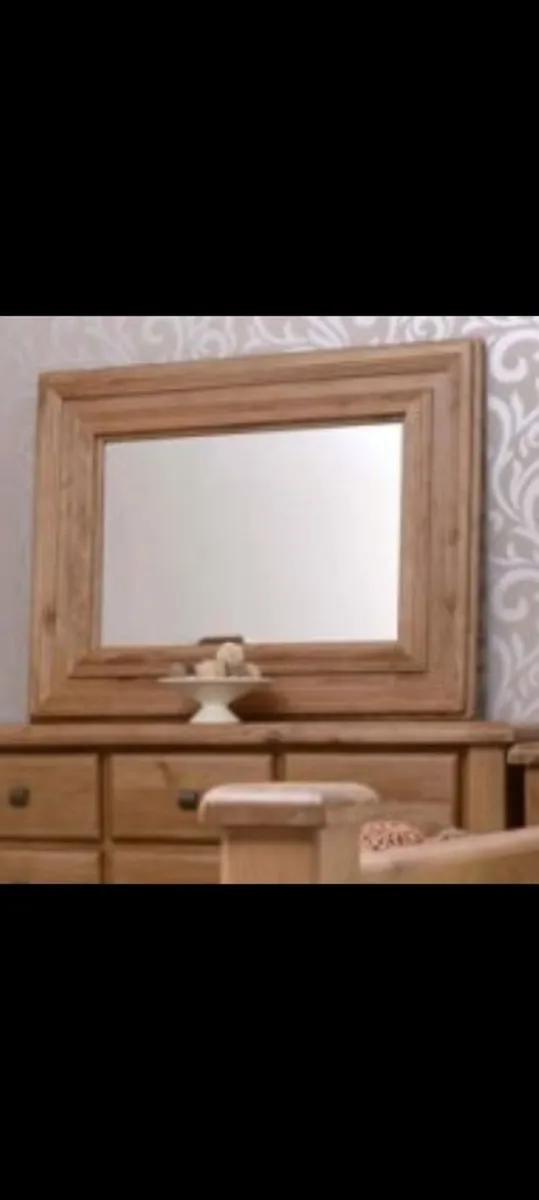 Bedroom furniture - Image 4