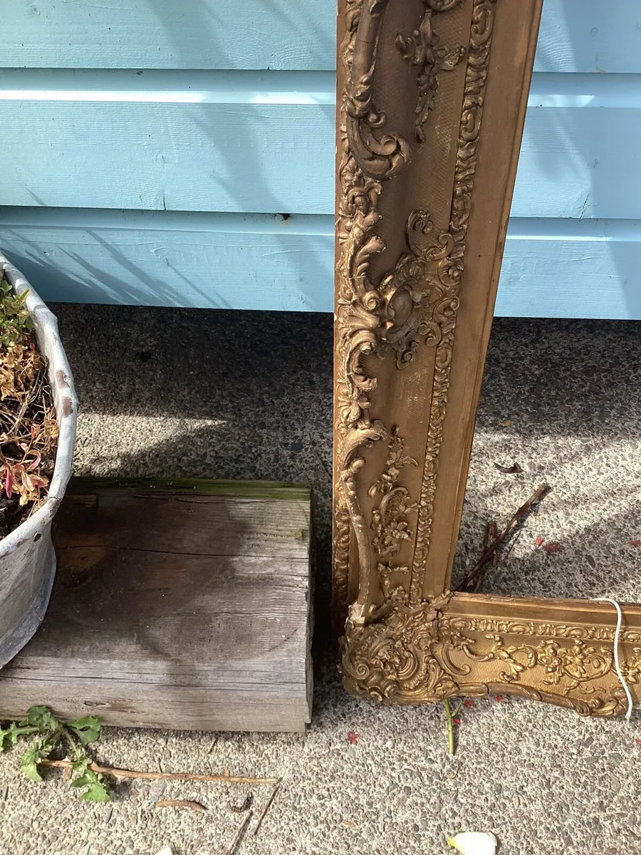 Picture frames 2 for sale 33in square - Image 3