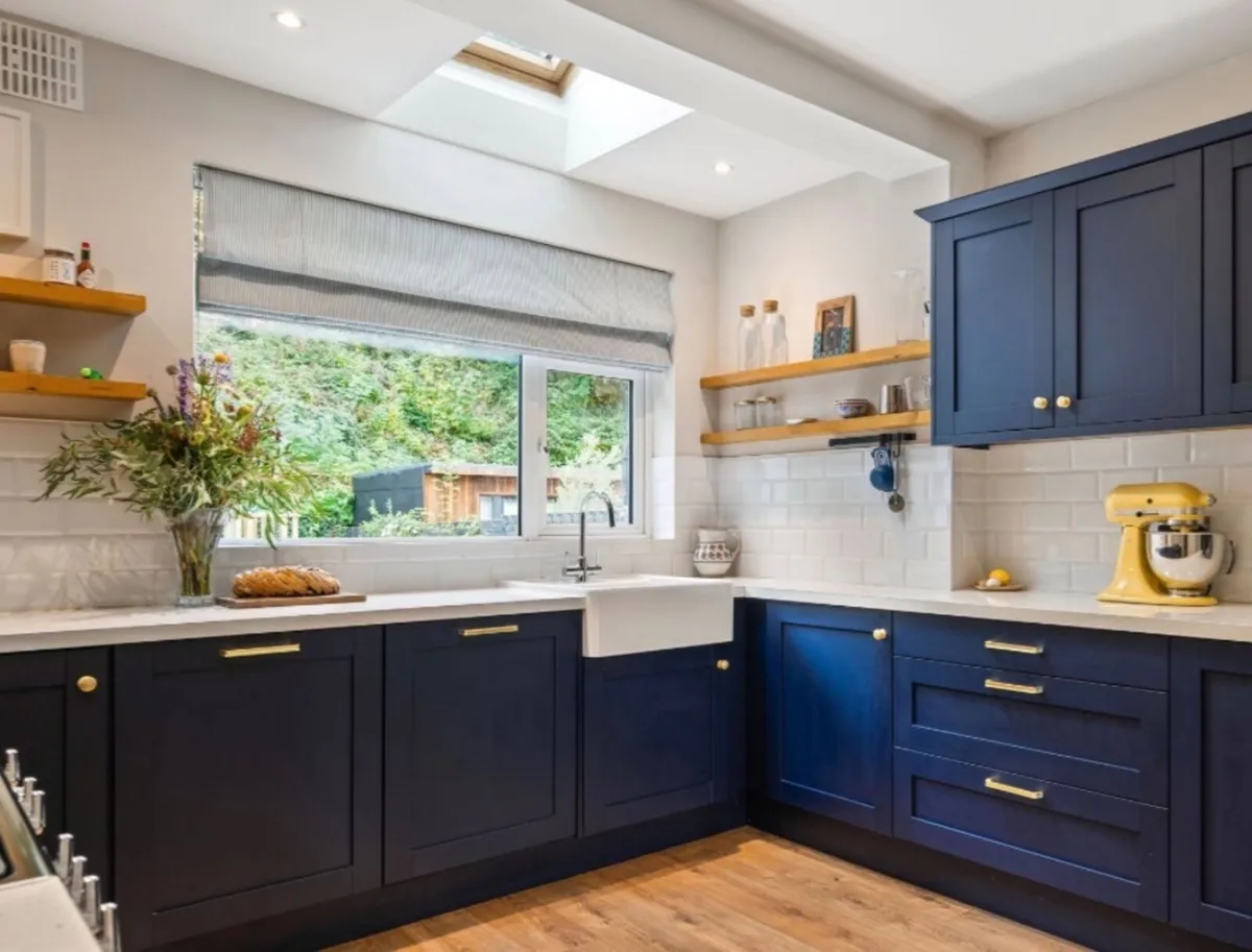 Cash and carry kitchen - Image 4