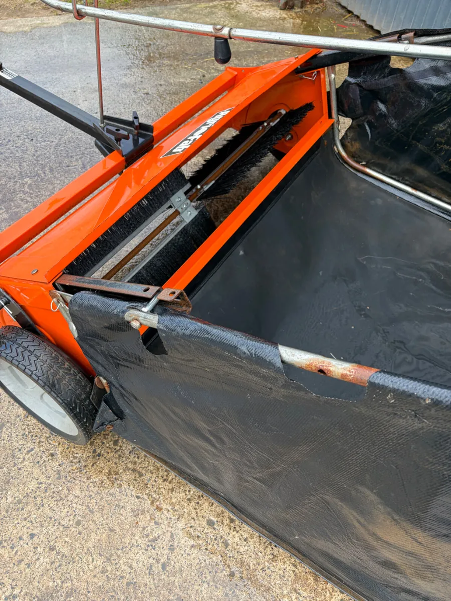 Agrifab Leaf Sweeper - Image 4