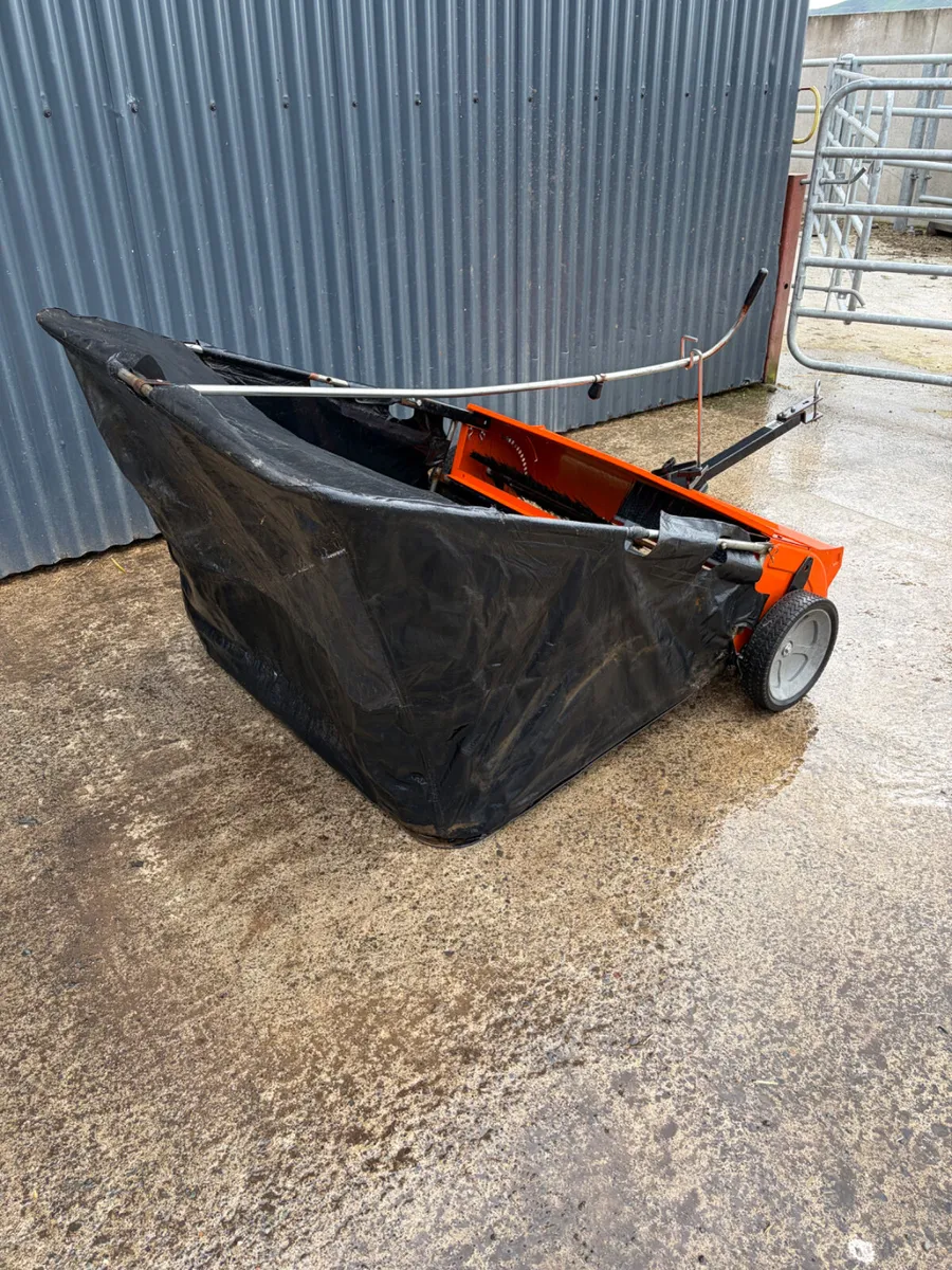 Agrifab Leaf Sweeper - Image 2