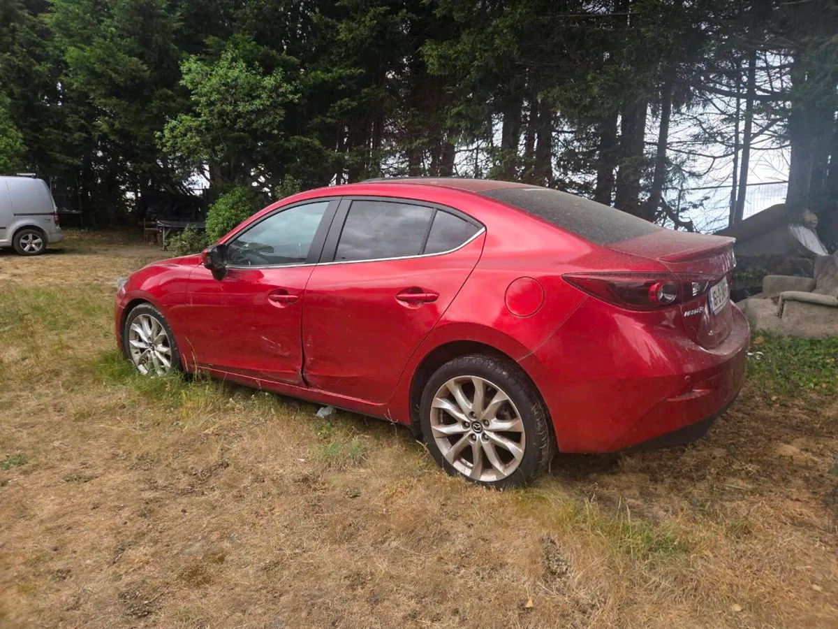 mazda 3 low mileage 1.5 disel - Image 3