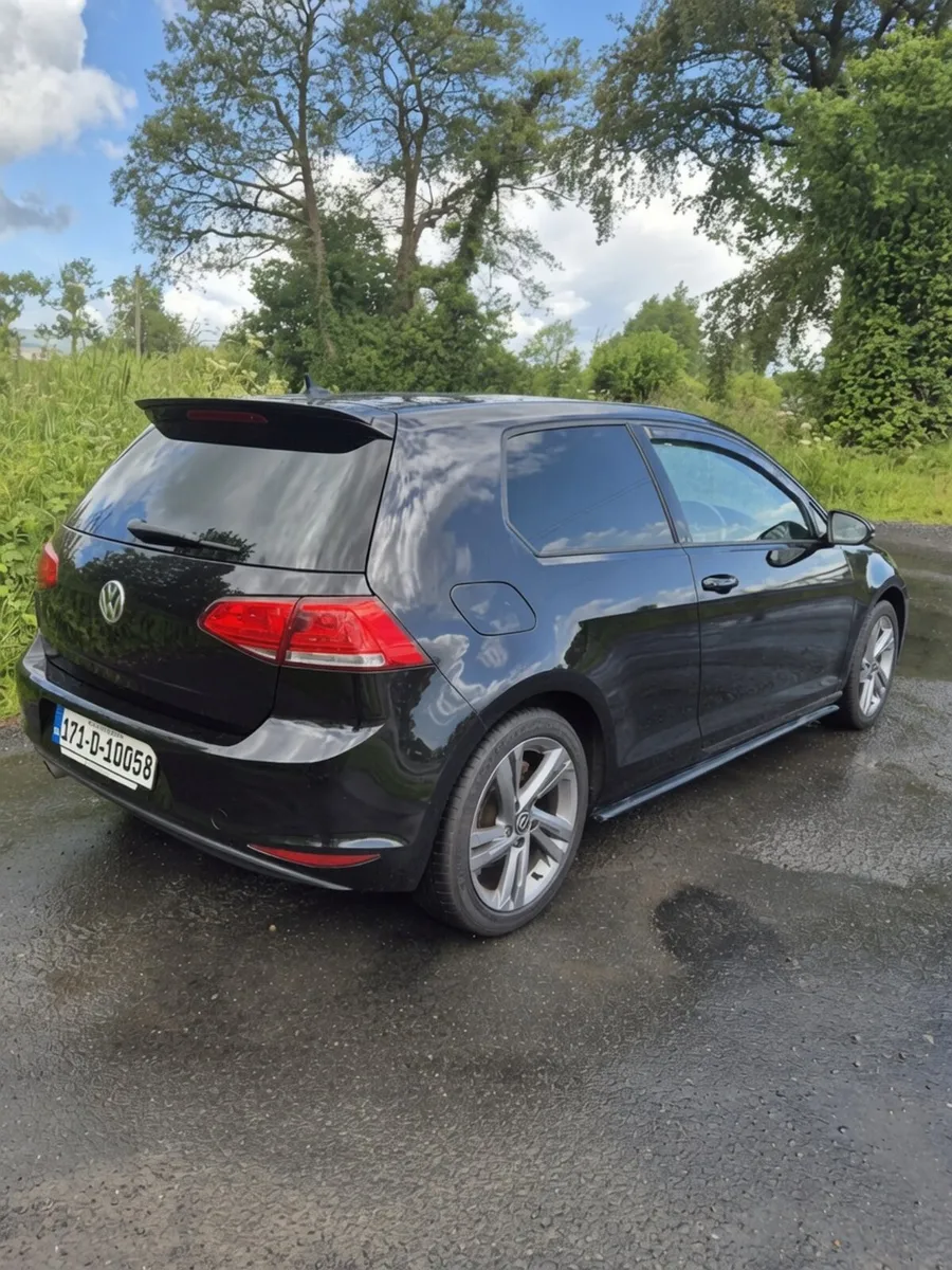 Volkswagen Golf - Image 1