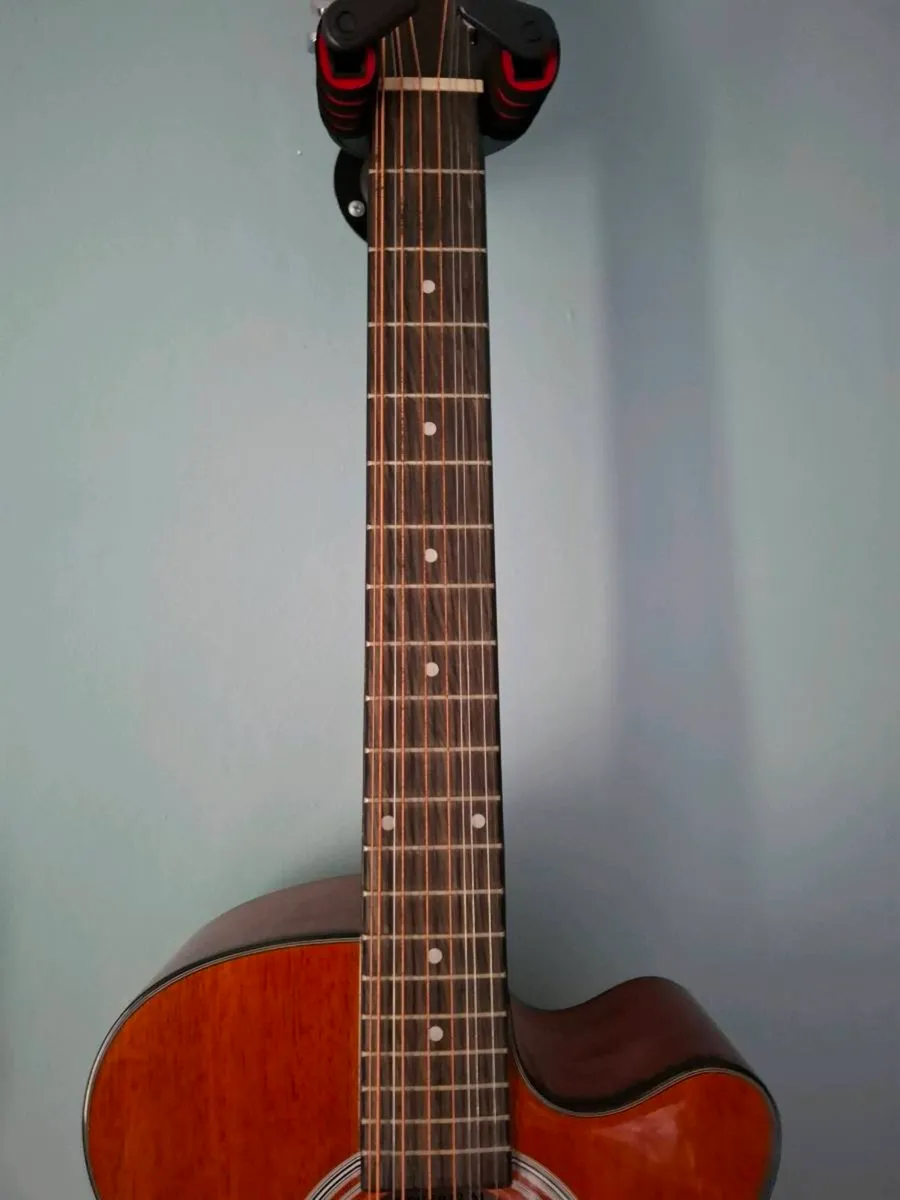 12 string Guitar - Image 4