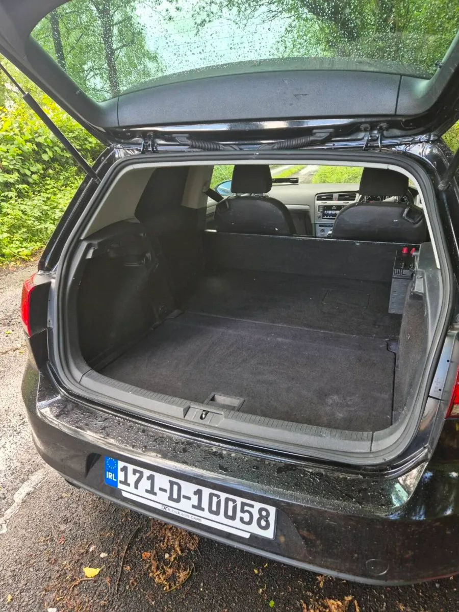 Volkswagen Golf - Image 4