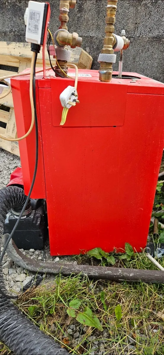 Home oil boiler - Image 2
