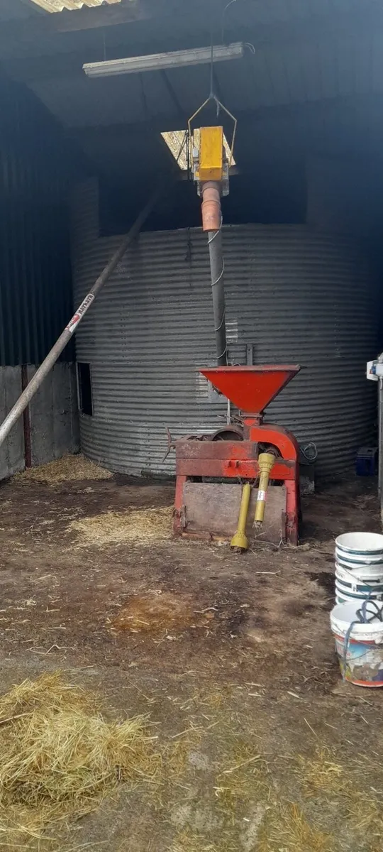 Grain storage/rolling setup for sale - Image 4