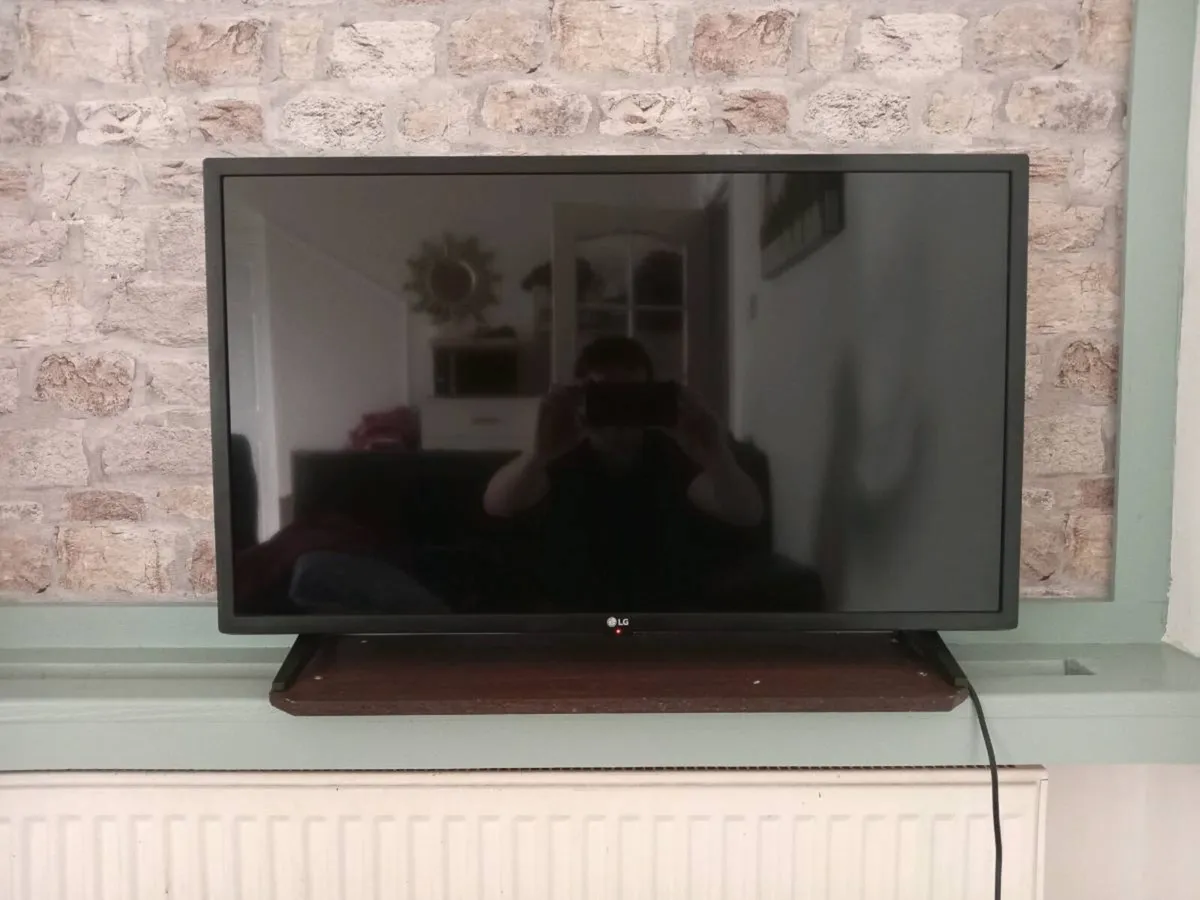 Tv - Image 1